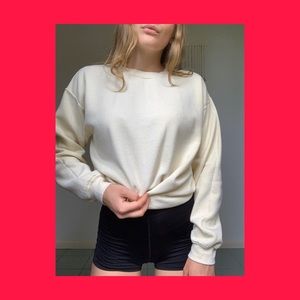 🌸  brandy melville sweatshirt 🌸